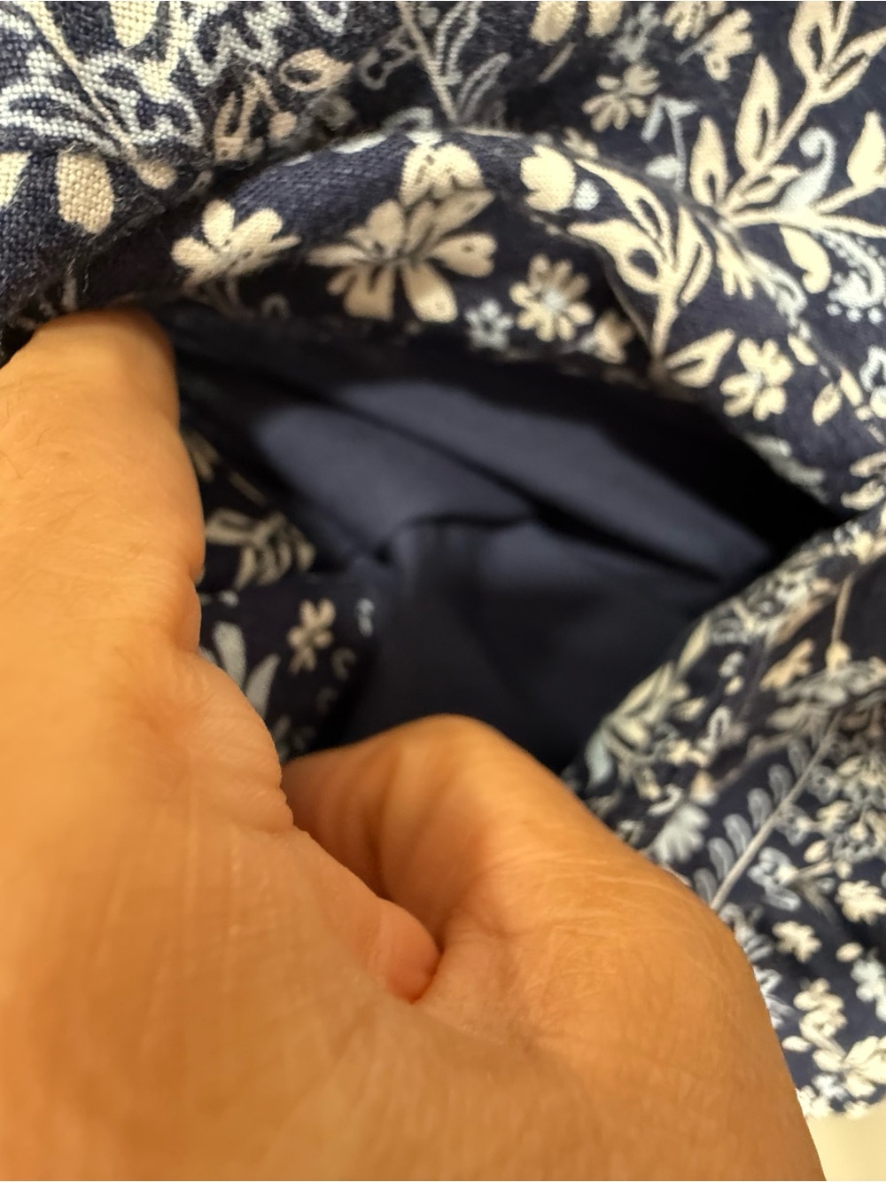 LOFT Navy and White Wide Leg Paisley Print Pants - Picture 9 of 9